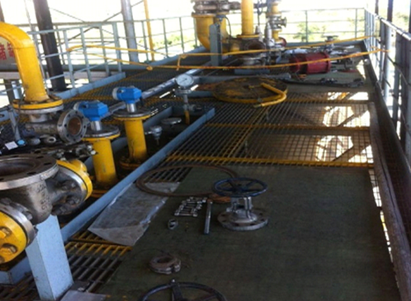 檢修現(xiàn)場 檢修現(xiàn)場